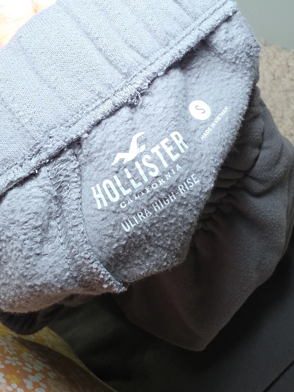 Hollister Mens Gray Fleece Sweatpants